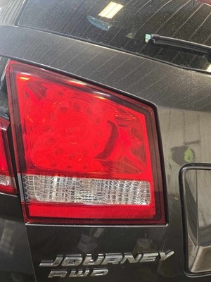 Used Left Lid Mount Tail Light Assembly fits: DODGE JOURNEY Left 11-20