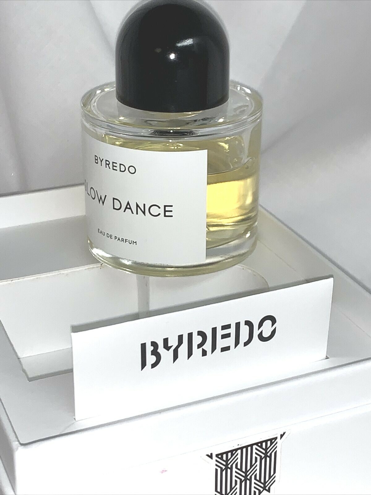 香水(ユニセックス) BYREDO SLOW DANCE Eau de Parfum Byredo Slow Dance Eau De Parfum | Saks Fifth Avenue