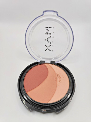 MAX Factor~Color Genius Blush Trio~.42 oz. Compact Pressed Powder.~100 Roses