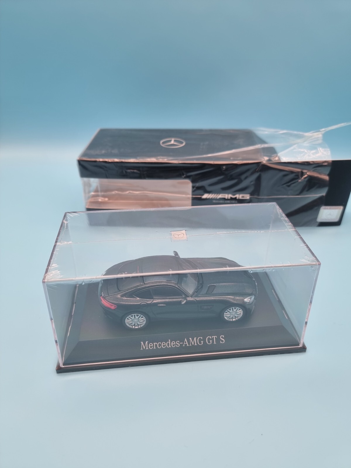 Mercedes-Benz AMG GT Coupe C190 Modellauto 1:43 Magnetitschwarz metallic NEU