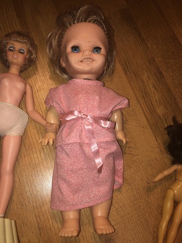 Lot Of Vintage Dolls 60’s-70’s TLC Crissy Eegee Ect