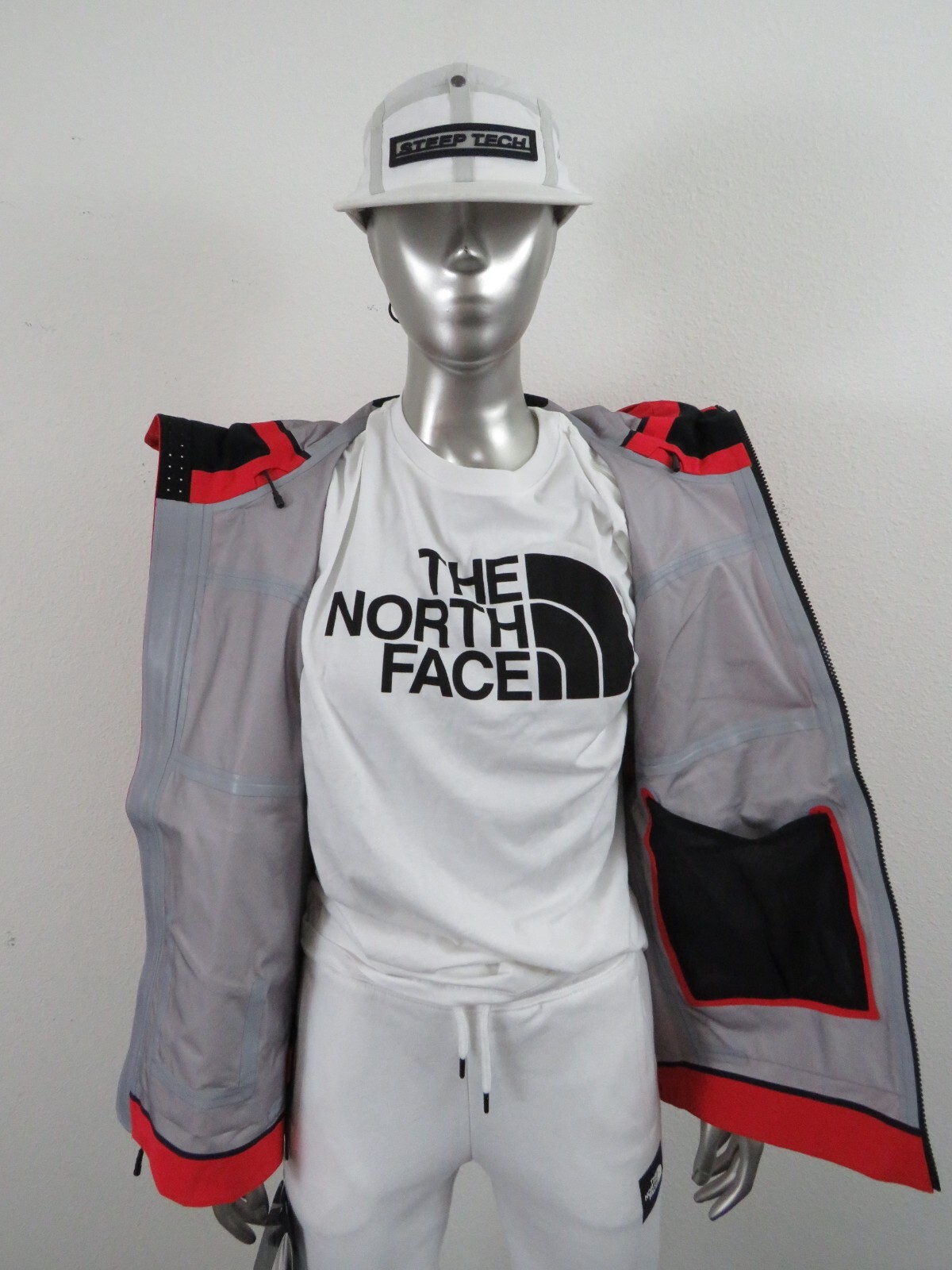 Pre-owned The North Face Womens  Summit Chamlang Futurelight Ski Climbing Shell Jacket $450 In Tnf Red