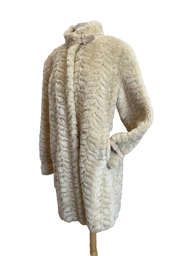 Incognita Faux Fur Jacket cream plush clasp front textured