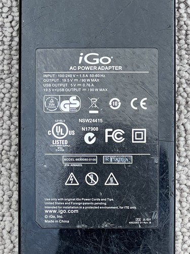 iGo AC Power Adapter Kit 19.5V 90W 6630080-0100 Universal Adapters (8 tips)