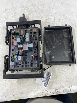 14 15 16 17 CHEVY SILVERADO 1500 Engine Fuse Box Block Assembly