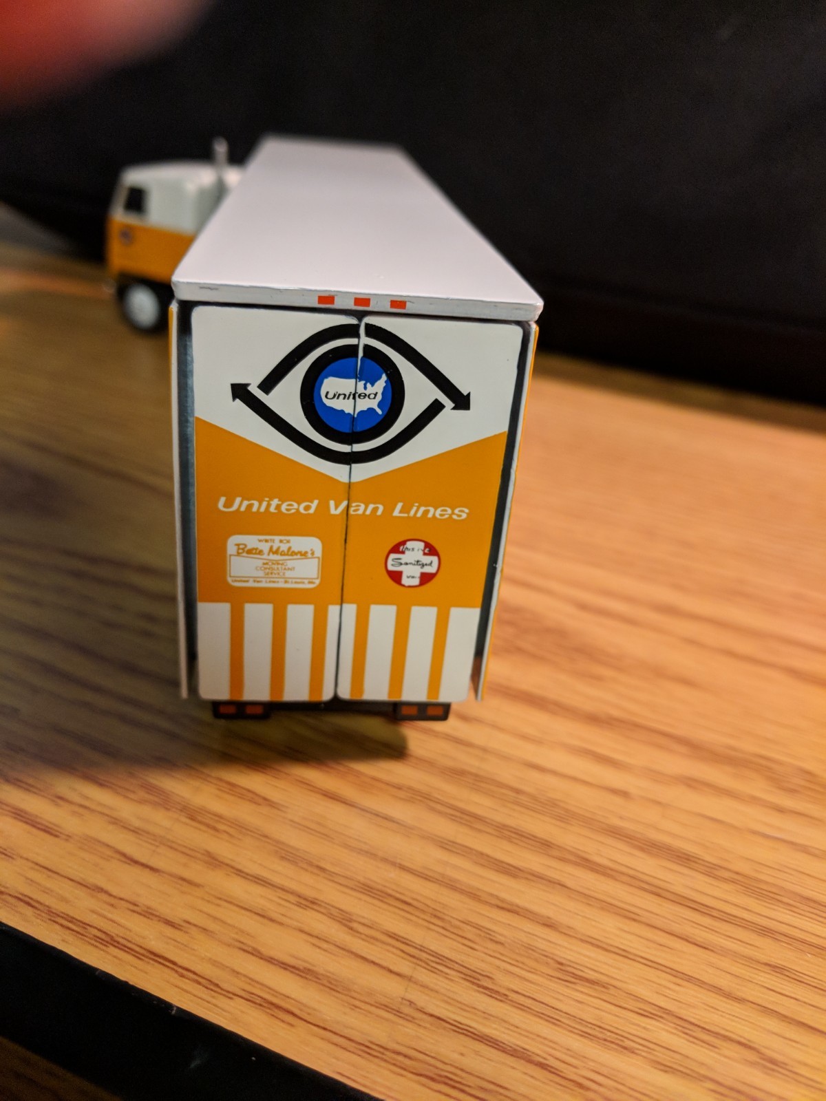 United Van Lines Moving Truck (Winross)