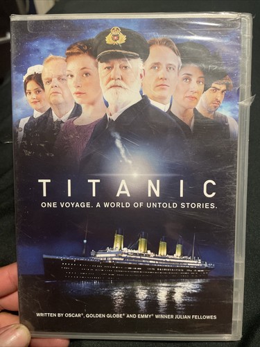 TITANIC タイタニック　洋書　voices DVD付き Amazon.com: Titanic : Movies & TV