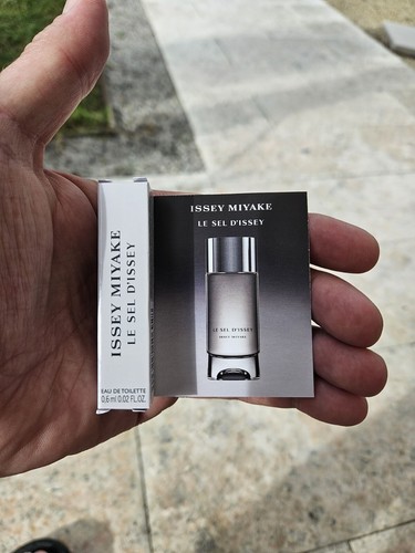 ISSEY MIYAKE LE SEL D'ISSEY 100ml 未開封 LE SEL D'ISSEY EAU DE TOILETTE – ISSEY MIYAKE ONLINE STORE