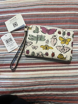 NWT Coach  Canvas Corner Zip Wristlet With Creature Print ~ Chalk Multi