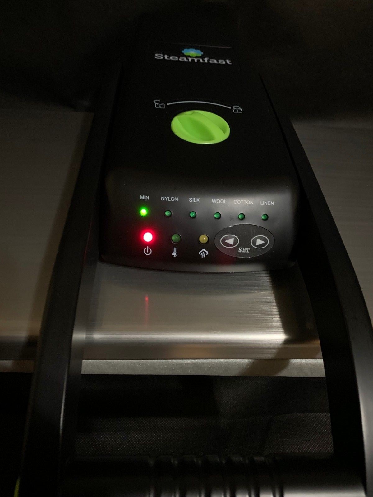 SteamFast Deluxe Digital Steam Press