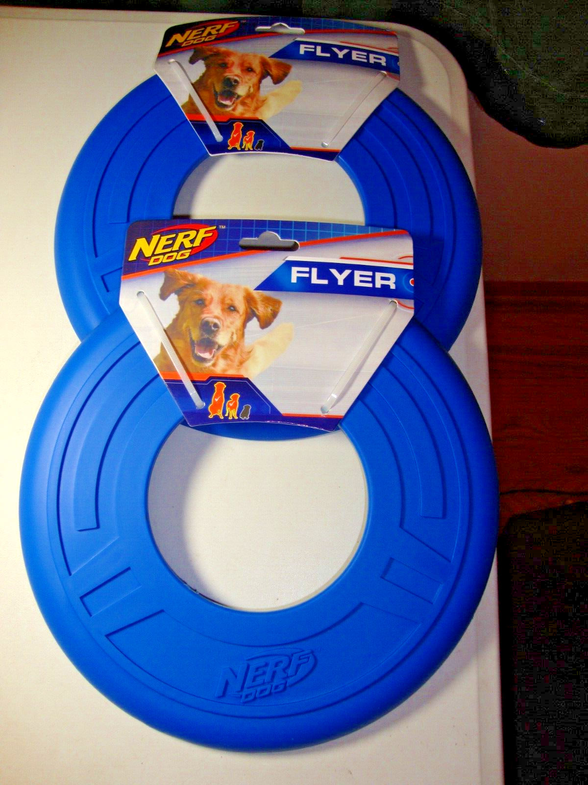 2 Nerf DOG FLYER FRISBEE 10" BLUE-Durable  Rubber. Interacti