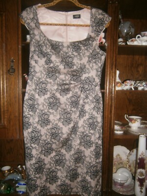 OASIS.NEW! Gorgeous Cotton Bodycon Zipped Dress. Beautiful Floral print.. UK10