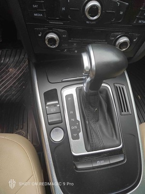 image 5 of interior