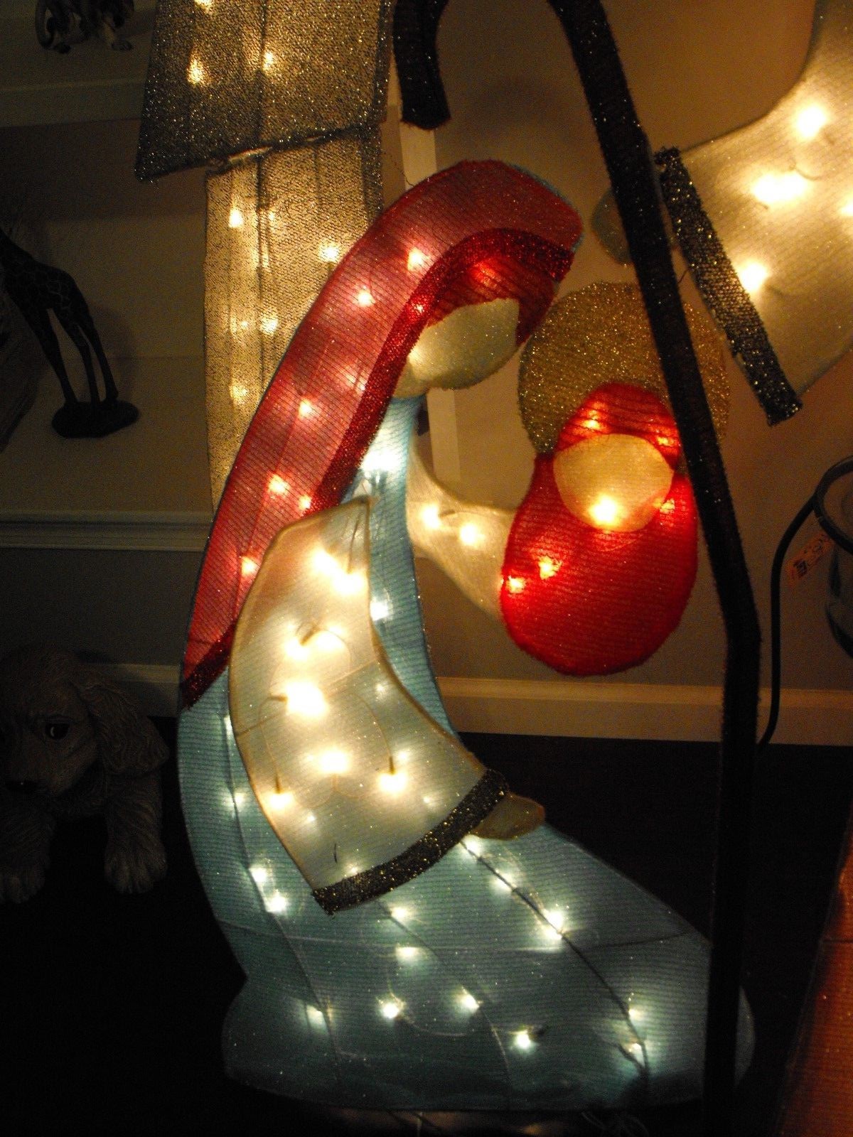 Home Accents Holiday 6' ft Pre-Lit Tinsel Nativity scene