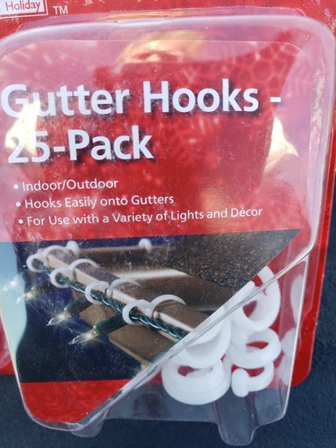 EZ Gutter Hooks 8 Pack of 25x8 total count 200 - lot new in package Home Accents