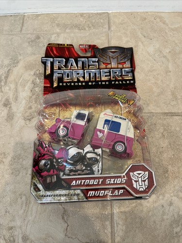 トランスフォーマー AUTOBOT SKIDS & MUDFLAP Transformers Revenge Of The Fallen Deluxe Autobot Skids