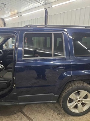Used Left Rear Door fits: JEEP PATRIOT Left 11 12 13 14 15 16 17