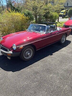 Owner 1976 MG MGB Red FWD Manual