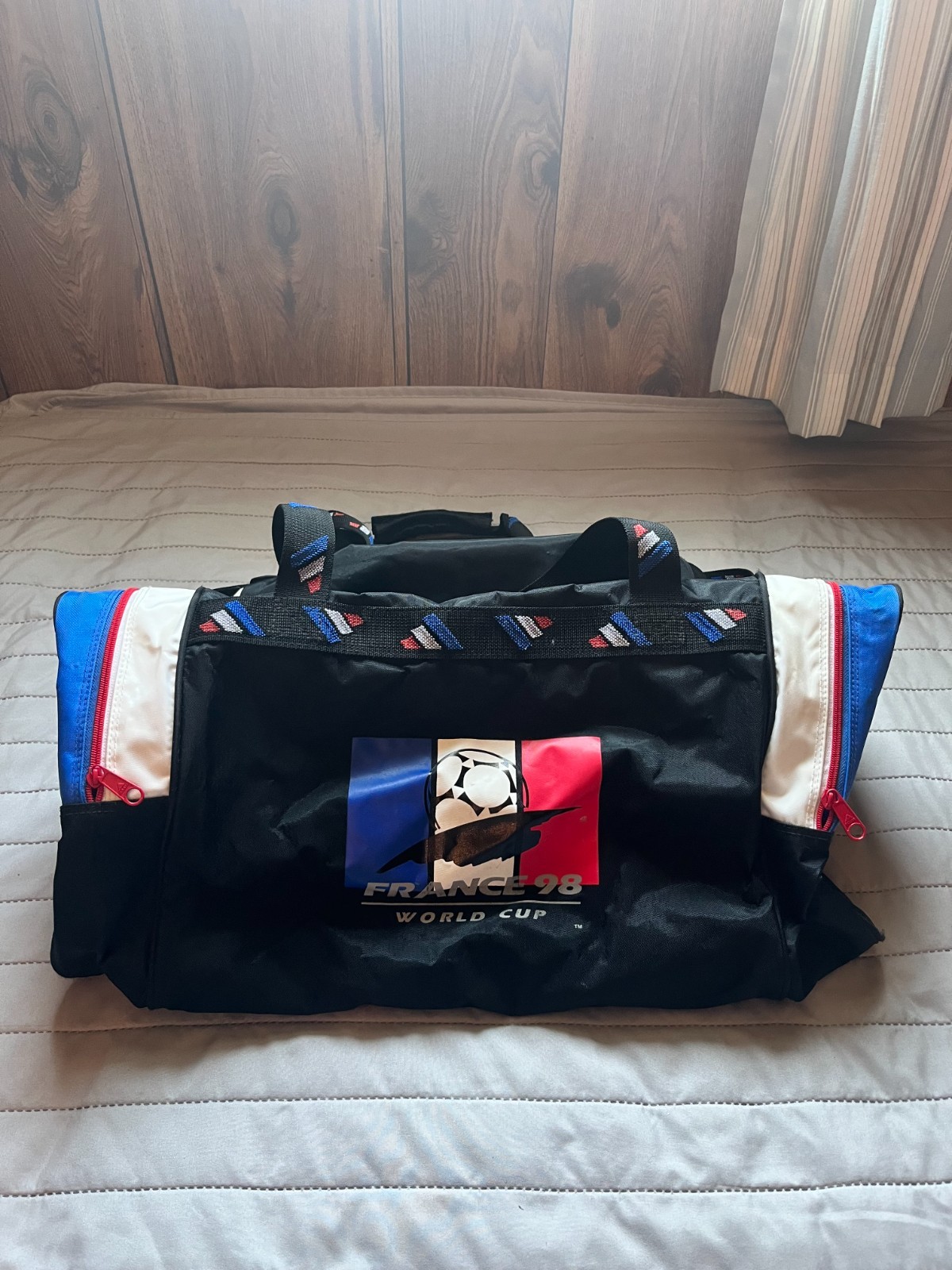 1998年FIFAワールドカップ　フランス大会　オフィシャルバック FRANCE FIFA 98 world cup スポーツバッグ - メルカリ
