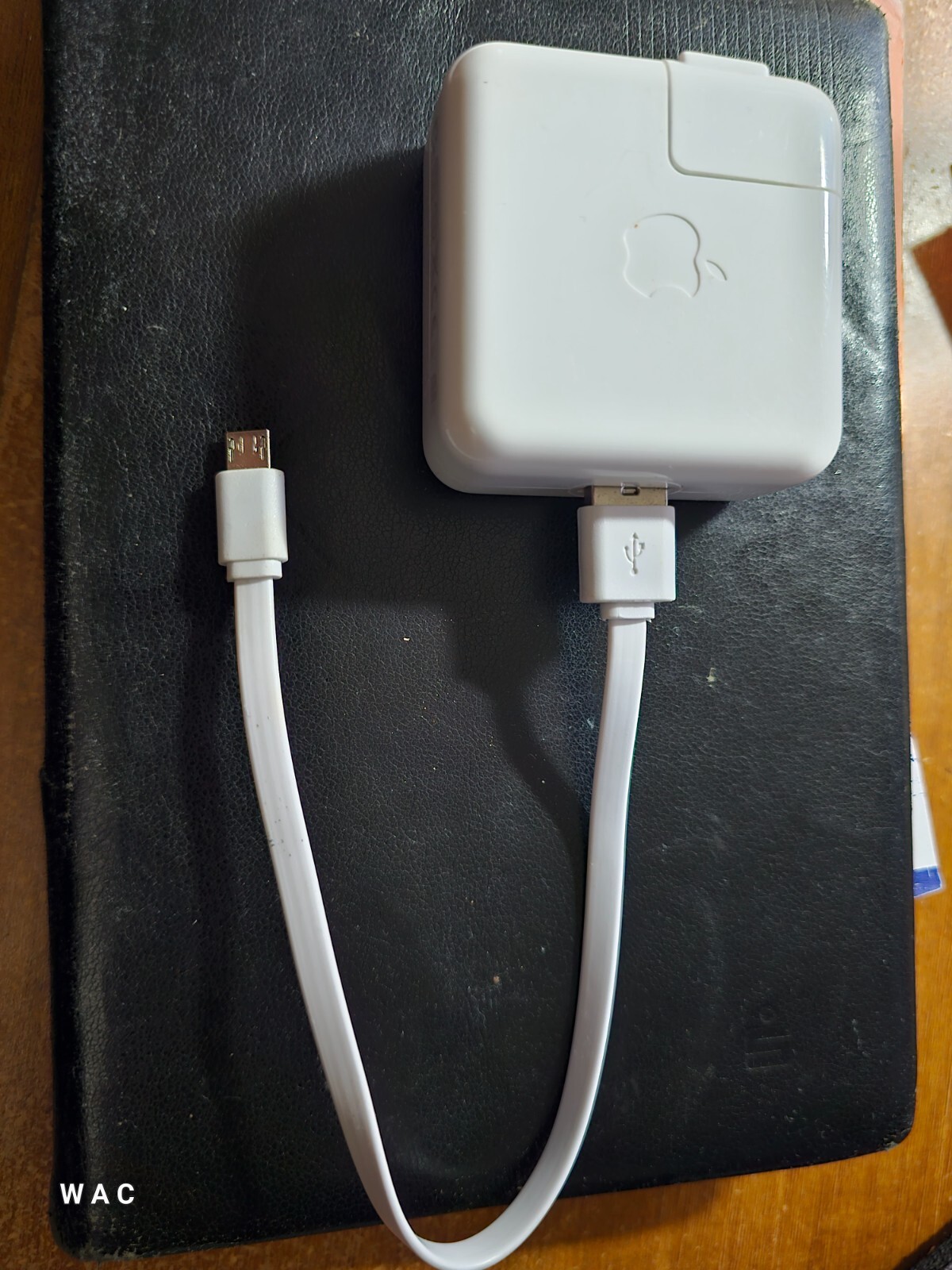 Charger 5v 1w A1102 W/ Usb @ Mini C