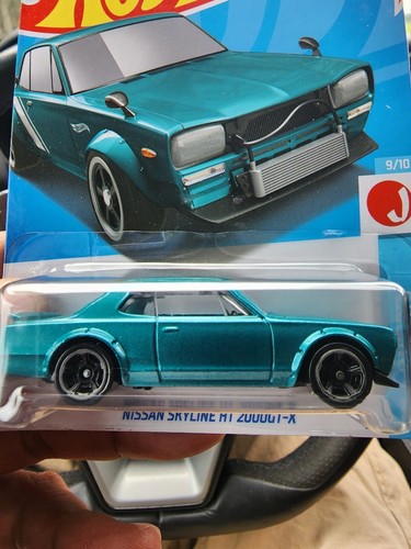 ミニカー Hotwheels Nissan Skyline H/T 2000GT-X Amazon.com: Hot Wheels Nissan Skyline HT 2000GT-X, Japan