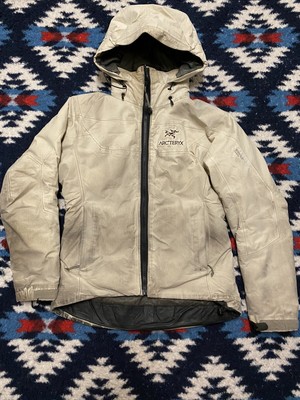 Arcteryx Womens 2001 Fission SV Gore Tex Primaloft Basmati Arcteryx Womens 2001 Fission SV Gore Tex Primaloft Basmati