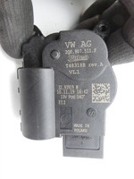 VW T-Roc A1 17-21 Luftklappenstellmotor Stellmotor Pos.2 VW T-Roc A1 17-21 24.11.2020 2Q0907511F T48318B gebraucht Vorschau 3