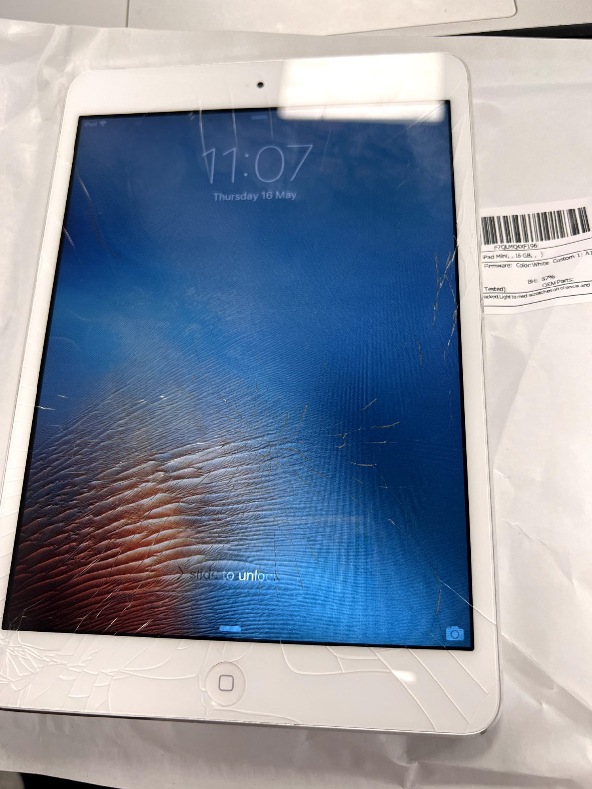 Apple iPad Mini 1st Gen, 16GB, 7.9 Apple iPad Mini 1st Gen, 16GB, 7.9