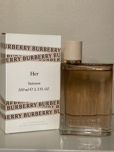 Burberry Her Eau de Parfum 88ml 限定版 Burberry Her Eau de Parfum Petals Limited Edition 88ml