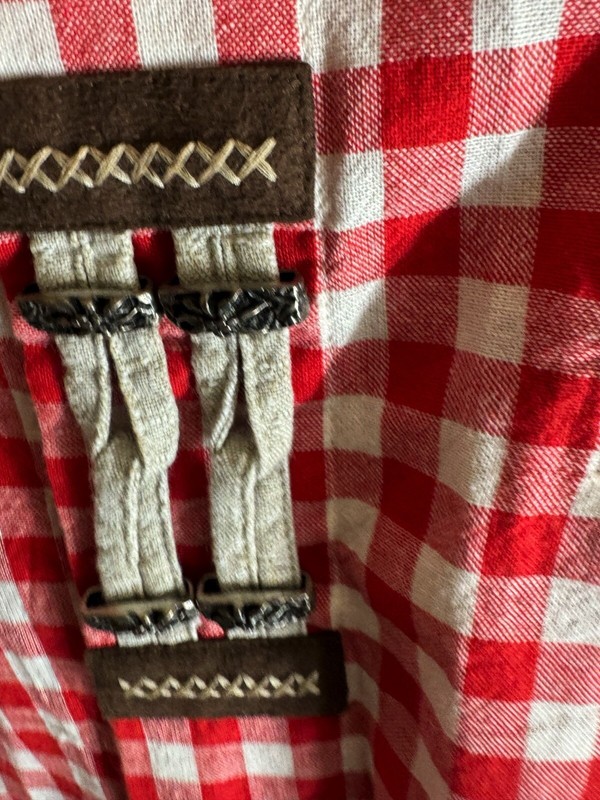 Unique Drachien Metal Latch LONG SLEEVE SHIRT Medium M 15.5 x 35