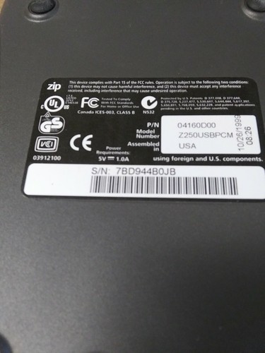 Iomega ZIP 250 External Drive 250MB Z250P