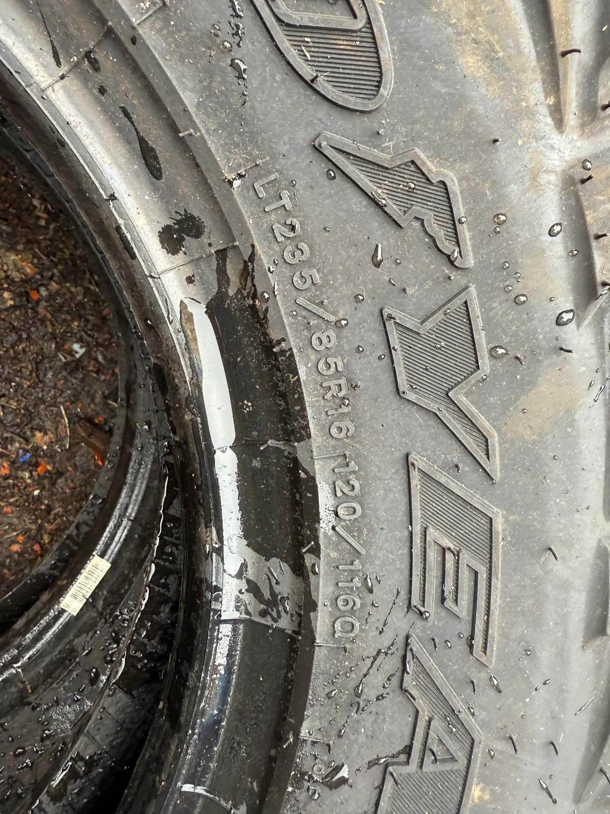 New 235 85 16 Goodyear, Wrangler, M+S 120/116Q x1 Tyre (F1_tyres) FOD YD145