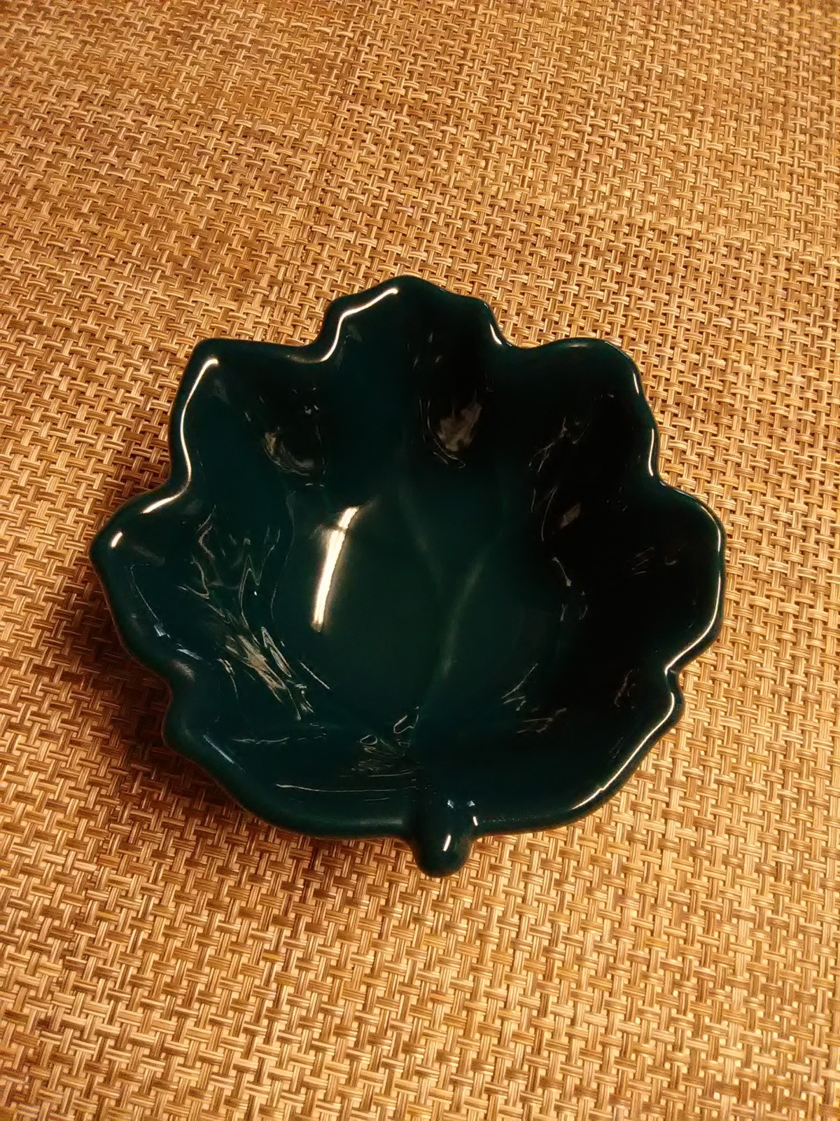 Henn Pottery Bluish green leaf bowl never used 2