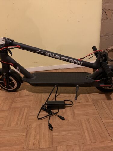 Swagtron SG-5 Foldable 18 MPH 11 Miles Range Electric Scoote