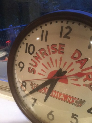1950’s Sunrise Dairy Advertising Clock Gastonia North Carolina 15” WORKS **Rare*