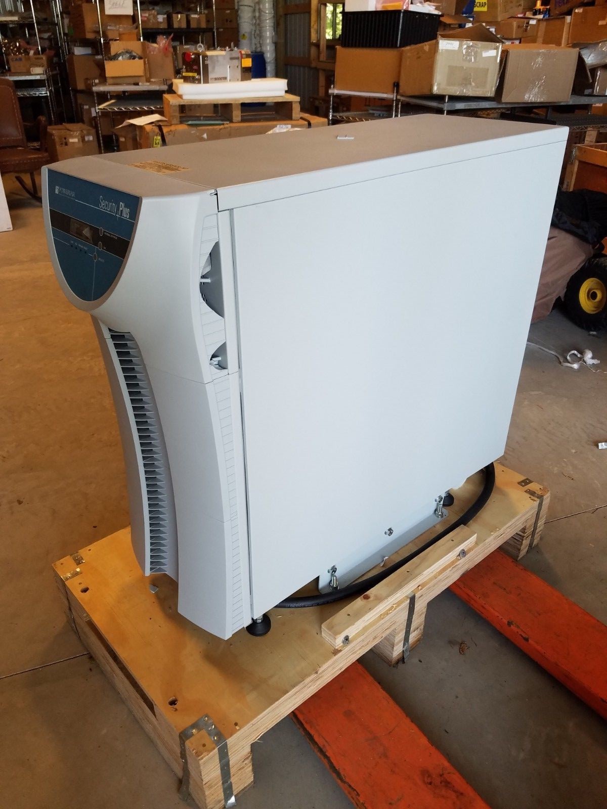 Powervar Security Plus Uninterruptible Power Supply  ABCDEF8000-22 / 22080-78R