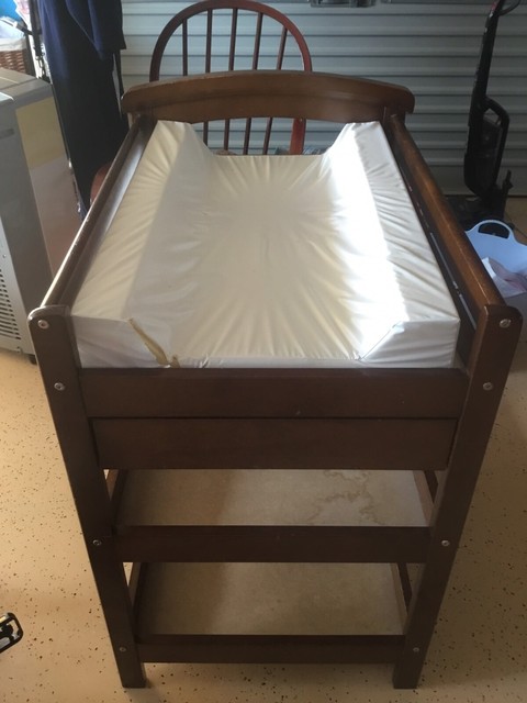 changing table gumtree