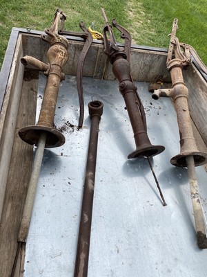 Garden Antique Hand Water Pump Vatican