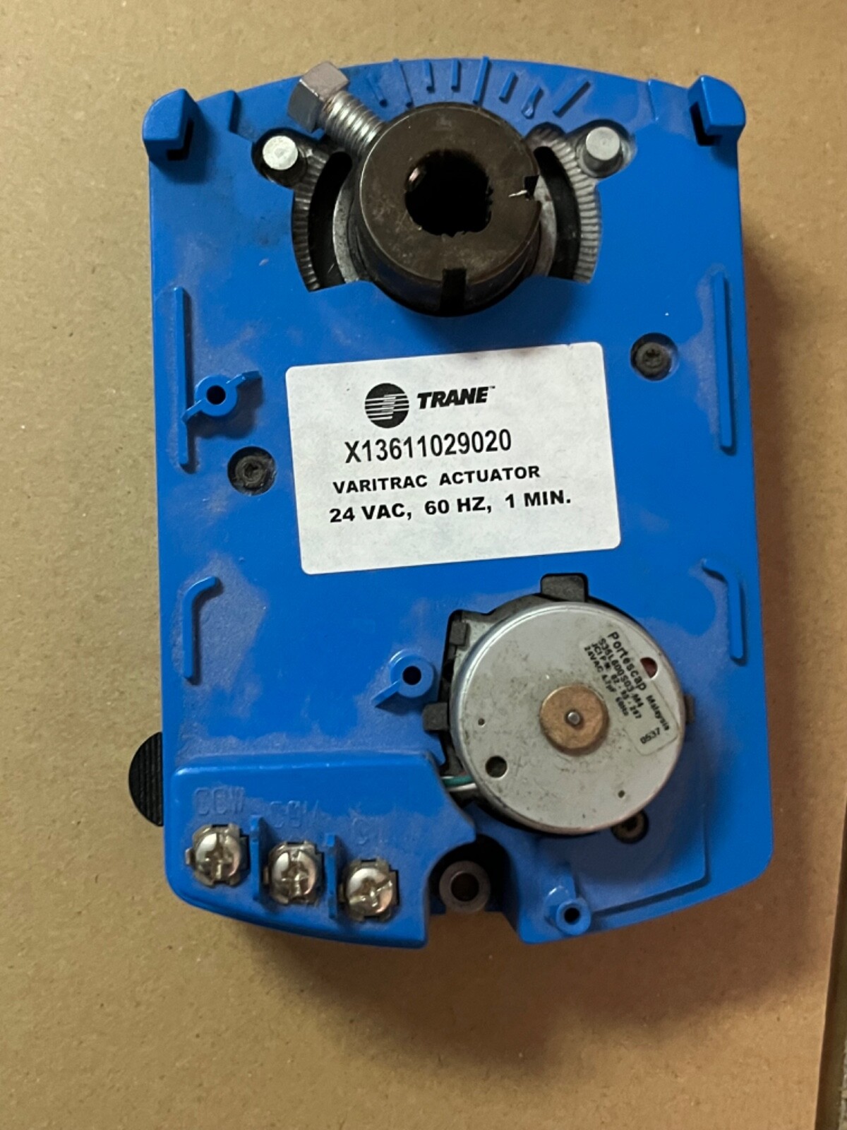 c*n様 NEVE- CARNHILL VT-24499 1:1 OUTPUT NEVE- CARNHILL VT-24499 1:1 OUTPUT TRANSFORMER 1980s Orange