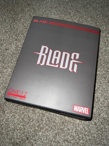 Mezco One:12 Collective Blade 6-Inch Marvel Figure