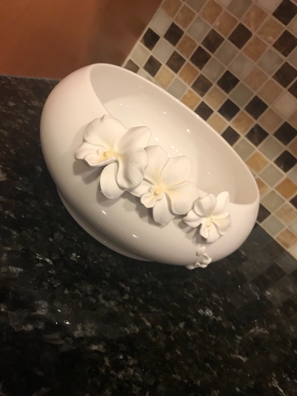 Lenox New Collection  white Porcelain Flora Orchid Bowl 3D  large $89