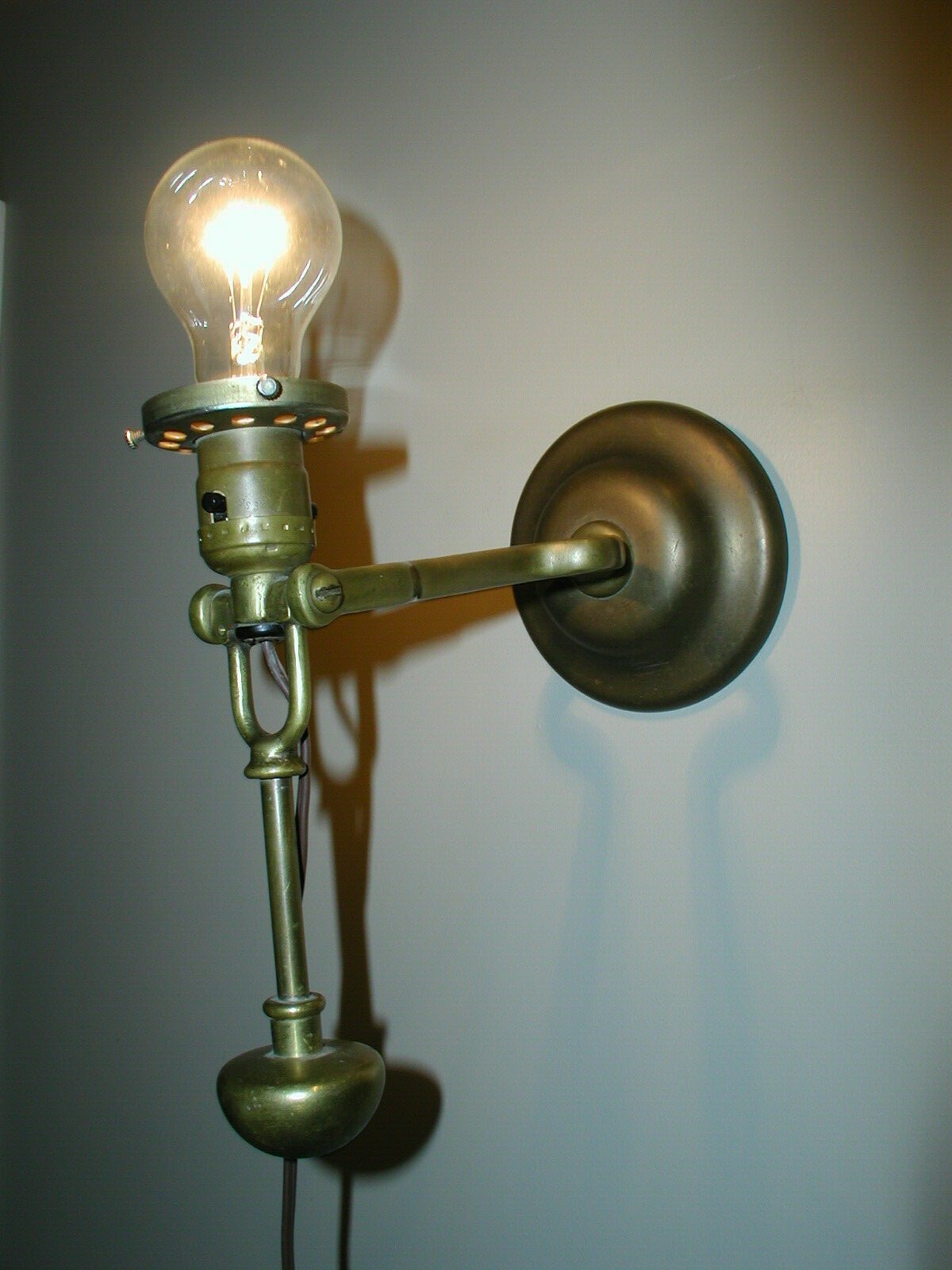 Vintage Brass Nautical Ships Gimbal Desk Wall Mount Lamp Light Maritime Marine