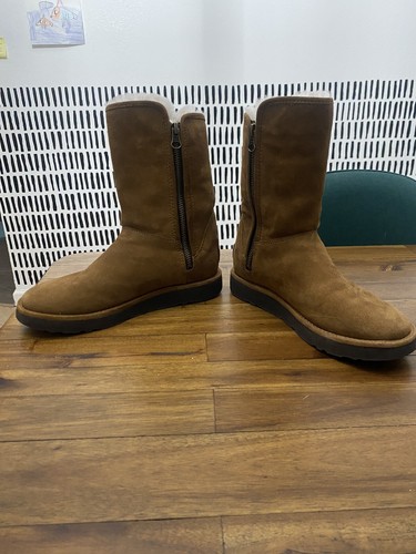 Ugg Womens size 5 Chestnut with zipper | eBay