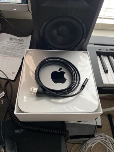 Apple Mac Mini M2 Chip 8GB RAM 256GB SSD Silver MMFJ3LL/A Apple Mac Mini M2 Chip 8GB RAM 256GB SSD Silver MMFJ3LL/A