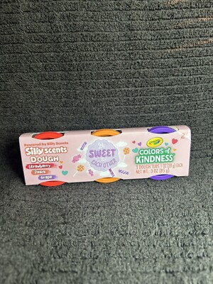 Crayola - Silly Scents Dough - 3 Tubs - Colors Of Kindness - Be Sweet .