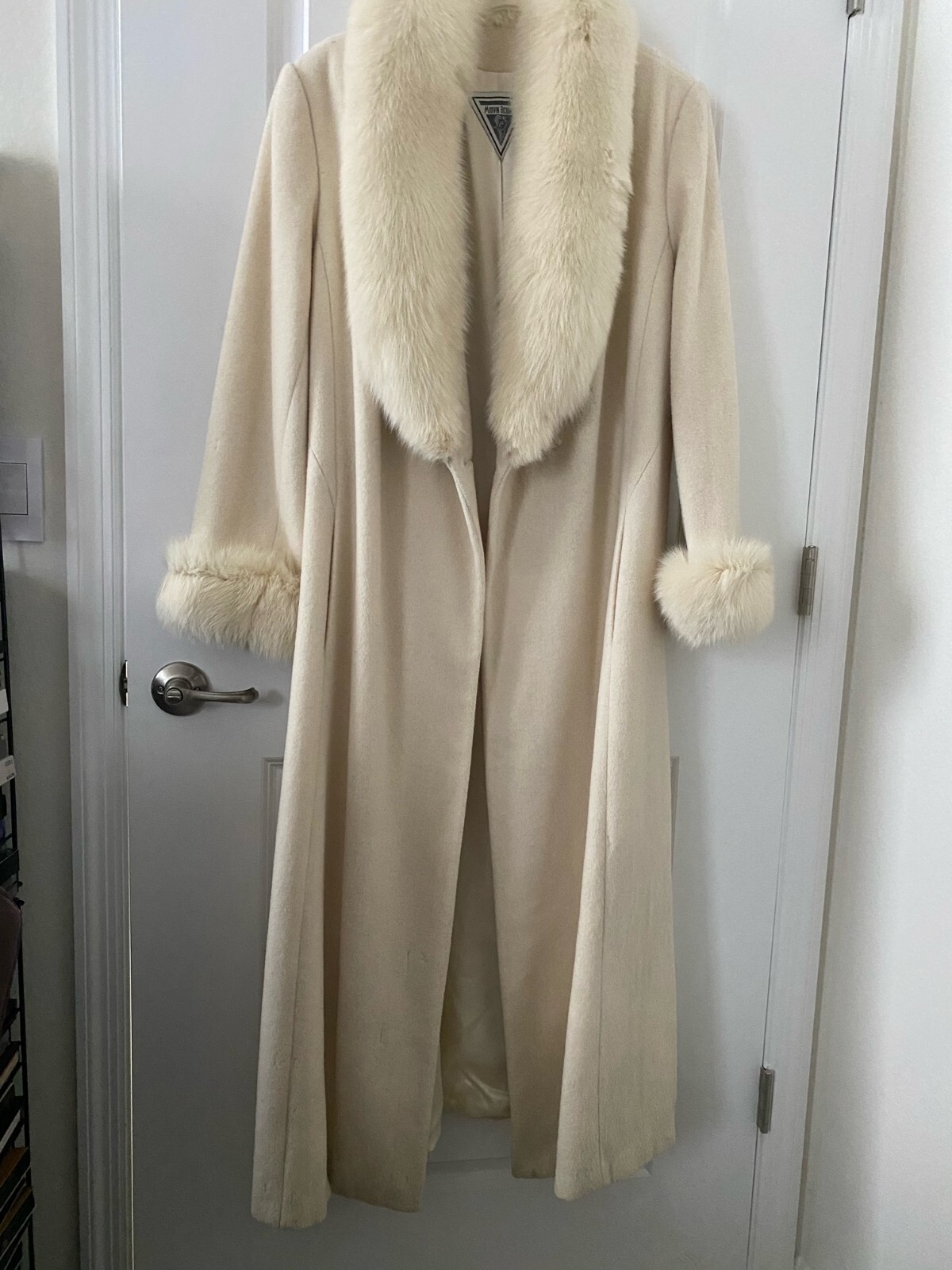 Beige Cropped Manhattan Faux Fur Coat | JLUXLABEL