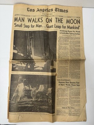 Los Angeles Times July 21 1969 Man Walks On The Moon