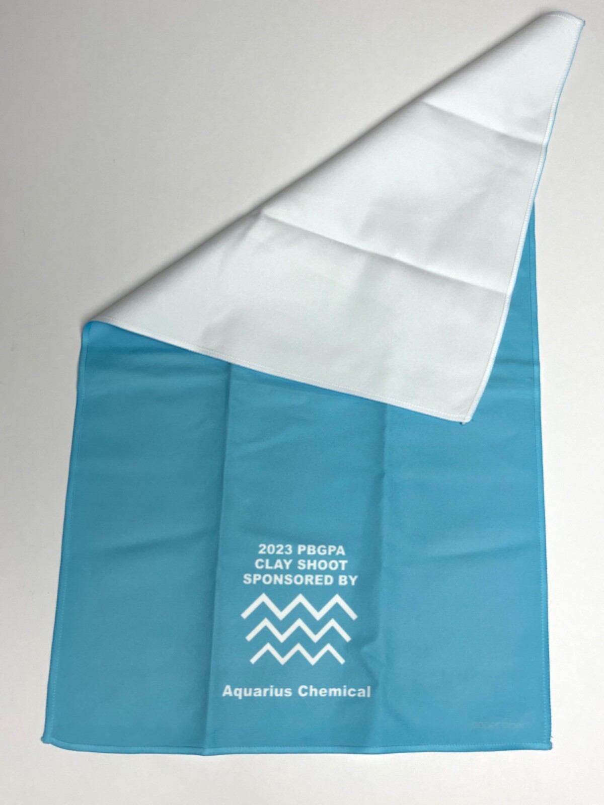 Cool Fiber Towel Soft Breathable Microfiber Air Activated Cooling Gym Work Play