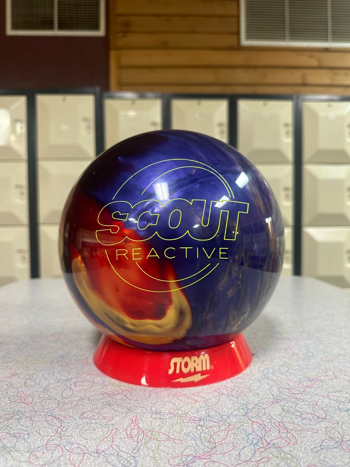 Columbia 300 Scout Reactive 16lb Bowling Ball NIB