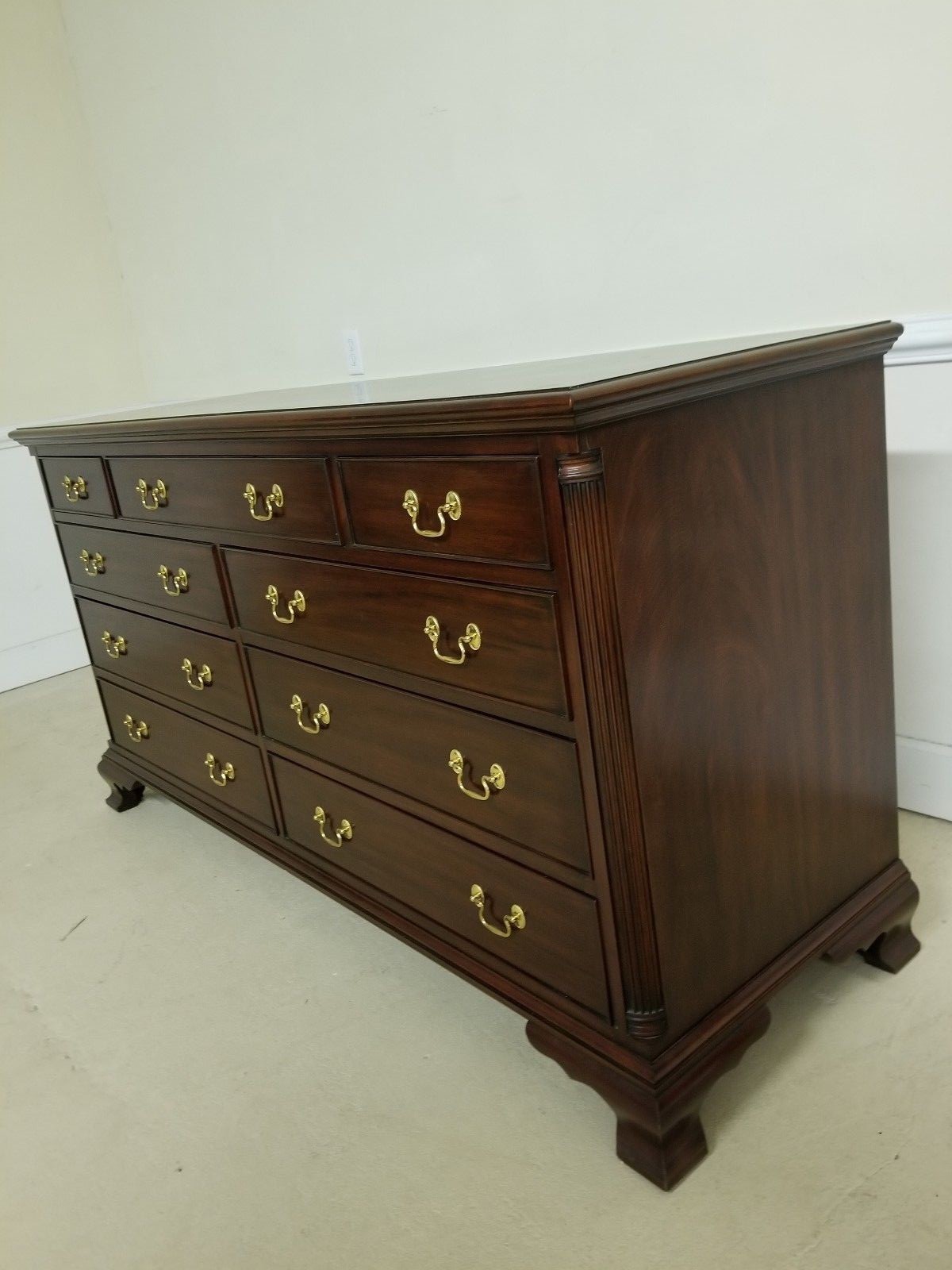 HENKEL HARRIS DRESSER CHEST NO 166 HAS COLUMNS MAHOGANY II